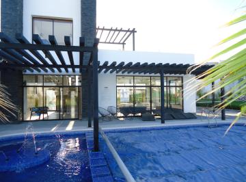 Casa en condominio de 2 habitaciones, El Marqués · Renta Casa 2 Recamaras Zakia Privada Alberca Seguridad Cerca Zibata Refugio Colegios