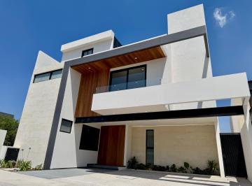 Casa de 4 habitaciones, El Marqués · Diseño de Autor, Doble Altura, Cluster con Alberca - Zibatá