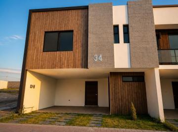 Casa · 202m² · 3 Recámaras · 2 Estacionamientos · Casa en Venta con 3 Recamaras en Cholula Puebla