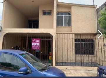 Casa de 4 habitaciones, Saltillo · Casa en Venta en Fracc América en Saltillo, Coahuila