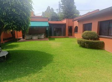 Casa · 475m² · 3 Recámaras · 6 Estacionamientos · Casa de un Nivel en Venta, Rancho Cortés, Cuernavaca Norte