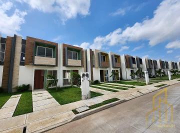 Casa · 67m² · 2 Recámaras · 1 Estacionamiento · Casa en Venta con Alberca Puente Moreno Veracruz