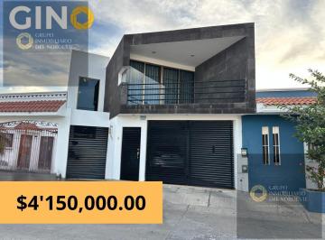 Casa · 220m² · 4 Recámaras · 2 Estacionamientos · Casa en Venta en Mazatlán Fracc. Paseo Alameda