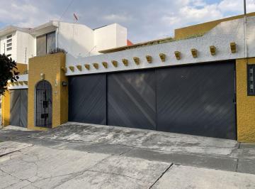 Fachada · ¡Casa en Venta!