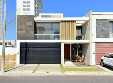 Casa · 377m² · 3 Recámaras · 2 Estacionamientos · Casa en Venta Playas del Conchal Veracruz