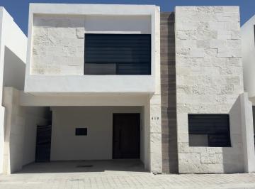 Casa de 3 habitaciones, Arteaga · Se Renta Casa en Privanzas del Campestre