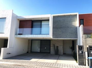 Casa · 261m² · 3 Recámaras · 2 Estacionamientos · Casa en Venta en Federal Atlixco