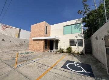 Oficina de 8 habitaciones, Mérida · Ofinas en Renta en La Colonia Mexico Oriente, a Unos m de La Av