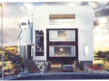 Casa · 350m² · 3 Recámaras · 4 Estacionamientos · Casa - Bosque Real