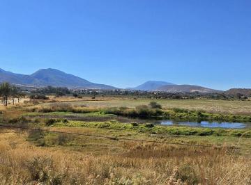 Terreno / Lote , Ixtlahuacán de los Membrillos · Terreno 17.4ha a Pie de Carretera a Chapala en Ixtlahuacan