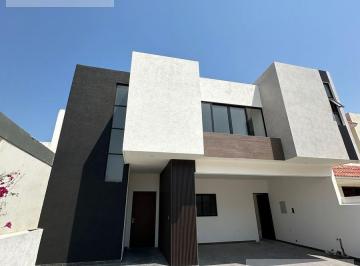 Casa · 269m² · 4 Recámaras · 2 Estacionamientos · Hermosa Casa en Preventa en Fraccionamiento Las Palmas