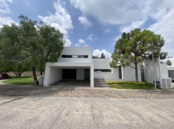 b41c6d5573bc27535fb90052ca0424a44adbfebe4fed1ed79bf4f48d04d8d705 · Casa en Venta o Renta en Residencial Campestre Campo de Golf Sur