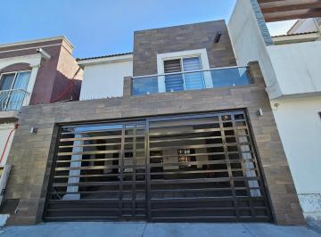 Casa · 143m² · 3 Recámaras · 2 Estacionamientos · Venta de Casa en Ramos Arizpe Coahuila Portal de Las Palomas