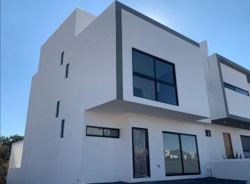 Casa de 4 habitaciones, Querétaro · Casa en Venta en Gran Reserva Juriquilla con Hermosa Vista Al Lago, Roof Garden