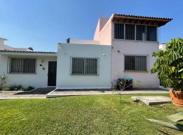 Casa de 3 habitaciones, Emiliano Zapata · Casa en Venta en Burgos Cuernavaca