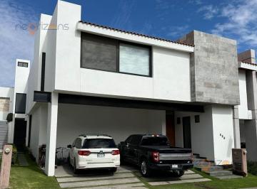 Casa · 510m² · 3 Recámaras · 2 Estacionamientos · Oportunidad Casa en Venta en Fracc. Villantigua Slp