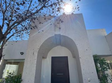 Casa de 4 habitaciones, Saltillo · Se Vende Residencia, Al Nte, Fracc. San Alberto, Saltillo.