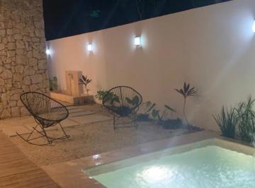 Casa · 243m² · 3 Recámaras · 2 Estacionamientos · Casa - Cancún Centro