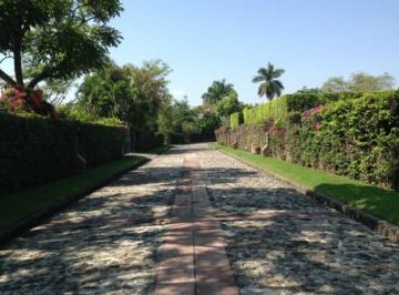 Terreno / Lote · 2690m² · Terreno en Venta en Fraccionamiento con Vigilancia, Zona de Sumiya