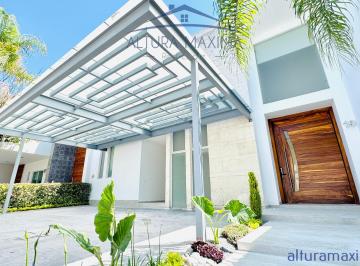 Casa en condominio de 3 habitaciones, Zapopan · Casa en Renta Villa Verona Virreyes Zona Andares Zapopan