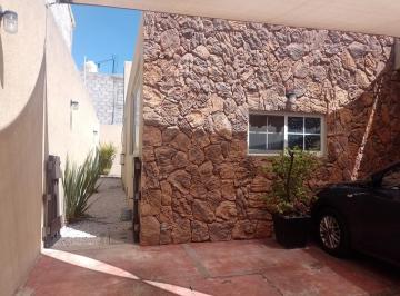 Casa · 155m² · 2 Recámaras · 2 Estacionamientos · Casa de un Piso - (4)