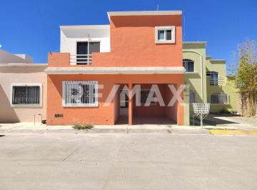 Casa · 169m² · 3 Recámaras · 1 Estacionamiento · Casa en Venta Fraccionamiento Alamedas II con Dos Recamaras en Planta Baja - (4)