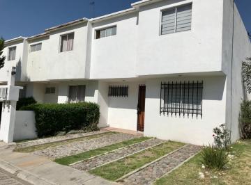 Casa · 140m² · 3 Recámaras · 2 Estacionamientos · Renta Casa Cerca de Vw - (4)