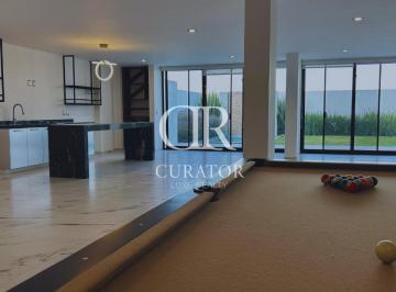 Casa · 306m² · 4 Recámaras · 2 Estacionamientos · Casa en Venta en Cumbres del Lago