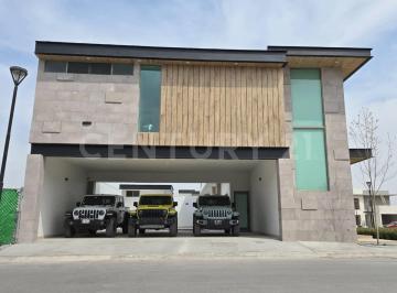 Casa · 420m² · 3 Recámaras · 3 Estacionamientos · Se Vende Casa Inteligente en Fraccionamiento Habita II