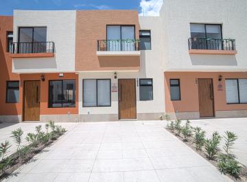 Casa de 3 habitaciones, León · Casa en Venta 3 Recámaras Punta Mixe
