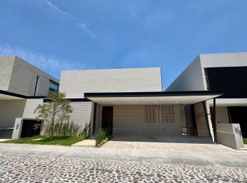 Casa de 4 habitaciones, Querétaro · Lomas del Campanario Norte