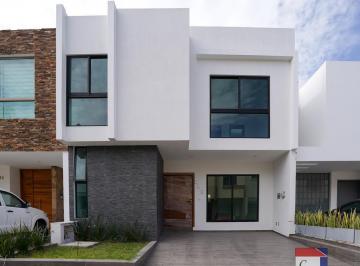 Casa · 179m² · 4 Recámaras · 2 Estacionamientos · Casa en La Cima Zapopan Norte