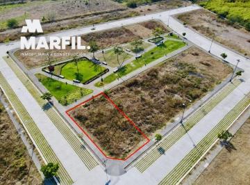 c827990f18be3a50c4ad7ae41fda84f47b66bfca28fa0f4cb325e664e2bd85ef · Venta Terreno Esquina Colinda con Área Verde en Residencial Merit Norte Colima