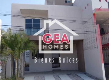 Casa · 174m² · 3 Recámaras · 2 Estacionamientos · Casa en Venta Loma Alta Tampico
