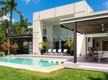 Casa de 4 habitaciones, Benito Juárez · Casa en Venta, Isla Dorada, Cancún, Quintana Roo