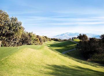 Terreno / Lote , Tlajomulco de Zúñiga · Terreno Premium El Cielo Country Club en Venta a Campo de Golf Frente a Parque