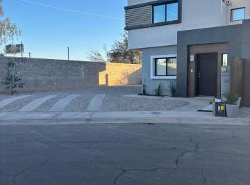 Casa · 277m² · 3 Recámaras · 4 Estacionamientos · Casa en Renta en Antares Residencial - (4)