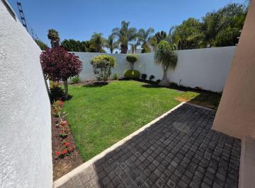 Casa de 3 habitaciones, San Pedro Cholula · Casa en Venta en Momoxpan a 2 Min. de Colegio Humboldt