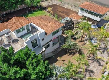 Casa de 4 habitaciones, Villa Corona · Casa en Venta en Villa Corona, Jalisco