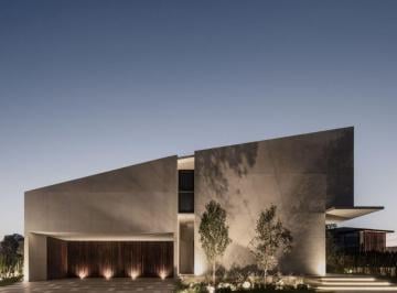 Casa de 4 habitaciones, Querétaro · El Campanario, Casa con Cine y Amplio Jardin