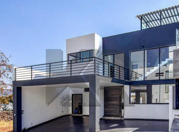 Casa de 4 habitaciones, Temixco · En Venta Moderna Casa Sola en El Exclusivo Fraccionamiento Corinto Residencial Dentro de Burgos