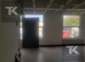 Oficina · 106m² · Oficina Exterior en Renta