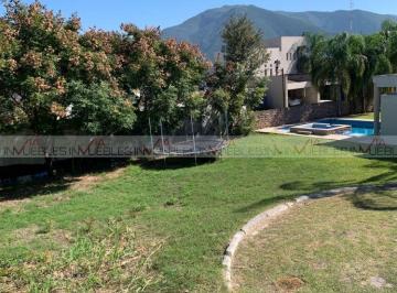 Terreno / Lote · 652m² · Terreno / Lote en Venta en Santiago