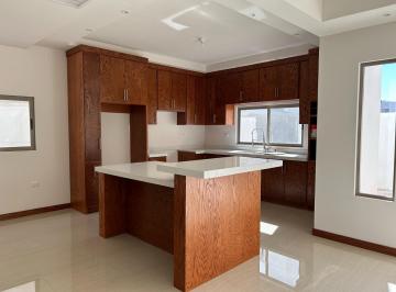 Casa de 3 habitaciones, Chihuahua · Casa en Venta Nueva C: 245 m² Frac. Valdivia $5 Mill