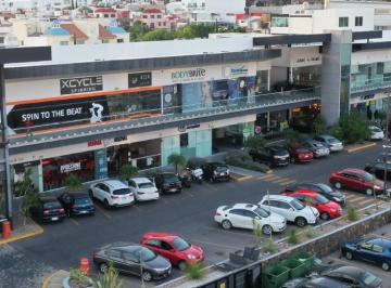 Local comercial , Querétaro · Local de Entrega Inmediata Ubika Milenio Av Real de Carretas