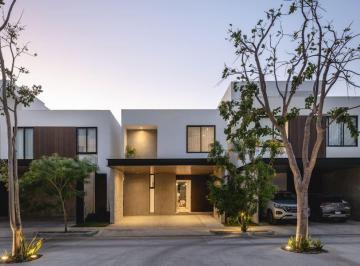 Casa en condominio de 3 habitaciones, Mérida · Casa en Venta en Temozón Norte, Mérida