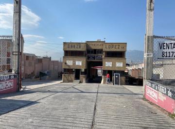 Bodega comercial · 2202m² · 4 Recámaras · 6 Estacionamientos · Galpón - Topo Chico