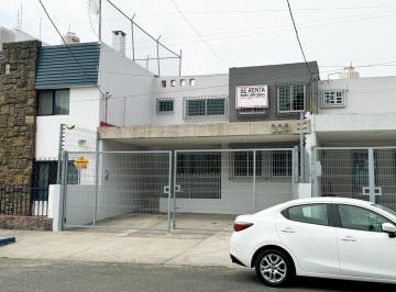 Oficina · 217m² · 3 Estacionamientos · Oficina en Renta en Duque de Rivas
