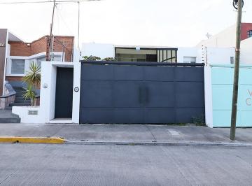Casa de 3 habitaciones, Morelia · Casa en Venta en Morelia, Balcones de Santa María.