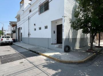Casa · 380m² · 3 Recámaras · 1 Estacionamiento · Casa en Venta con Uso Comercial en Valle de Chapultepec en Guadalupe